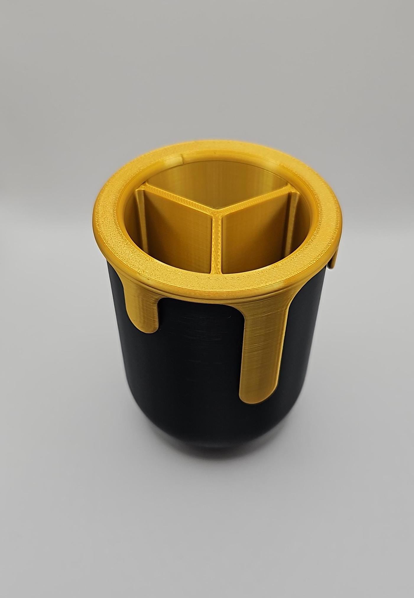 Unique 3D Printed Melting Paint Cup: Stylish Pen & Pencil Holder for Office Desk Organization