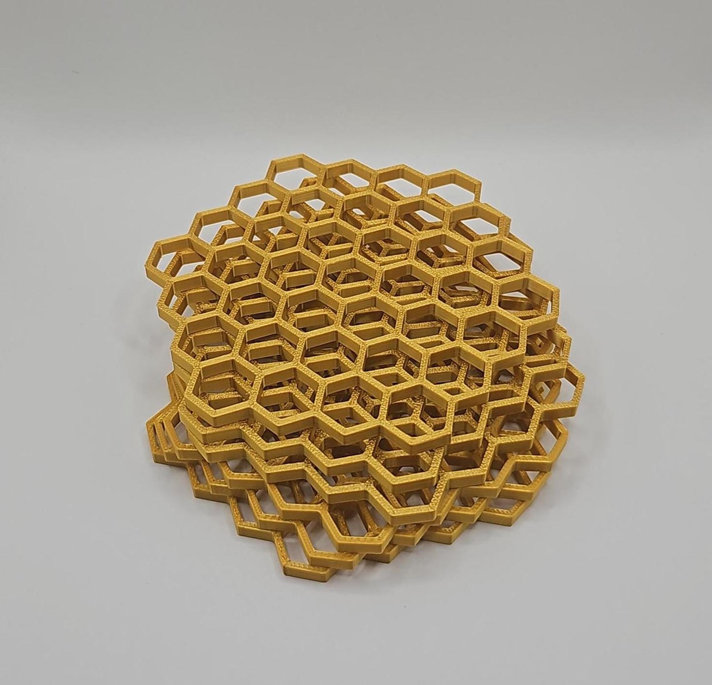 Honeycomb Coaster Set: 6 Coasters with Holder Stand, Unique Home Decor Gift for Mead Lovers 3D-Printed