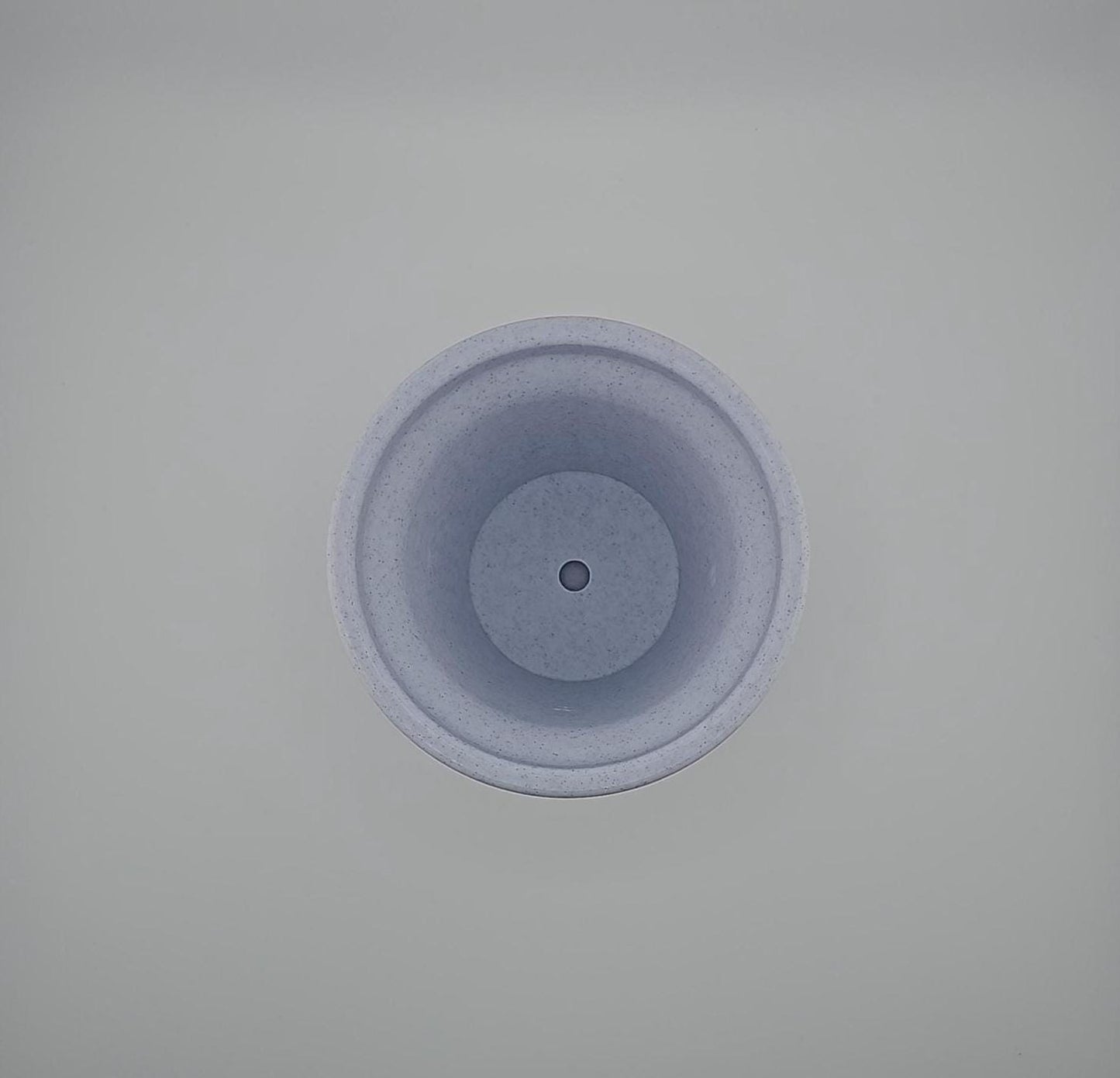 Adorable 3D-Printed Planter Pot with Drainage Tray - Modern Indoor Garden Decor