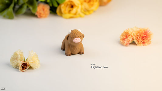 Highland Cow Mini Figure